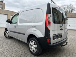 
										Renault Kangoo full									