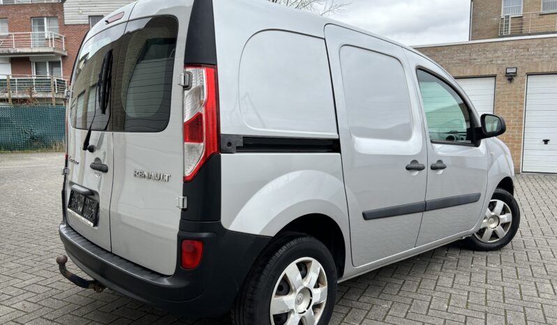 
								Renault Kangoo full									