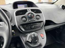 
										Renault Kangoo full									