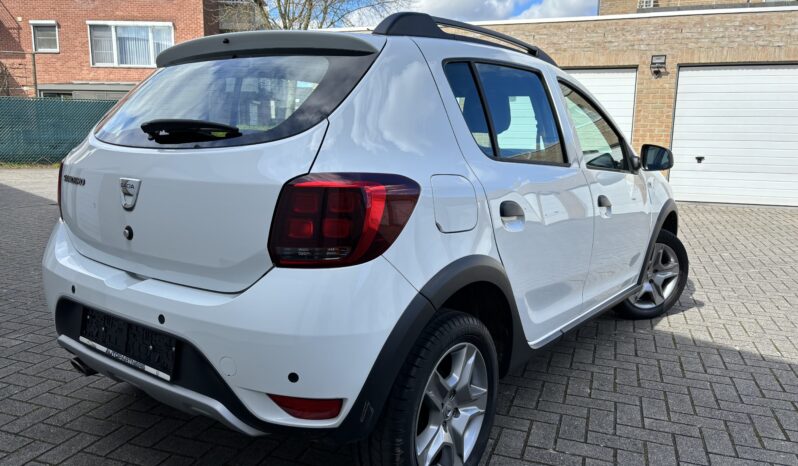 
								Dacia Sandero Stepway full									