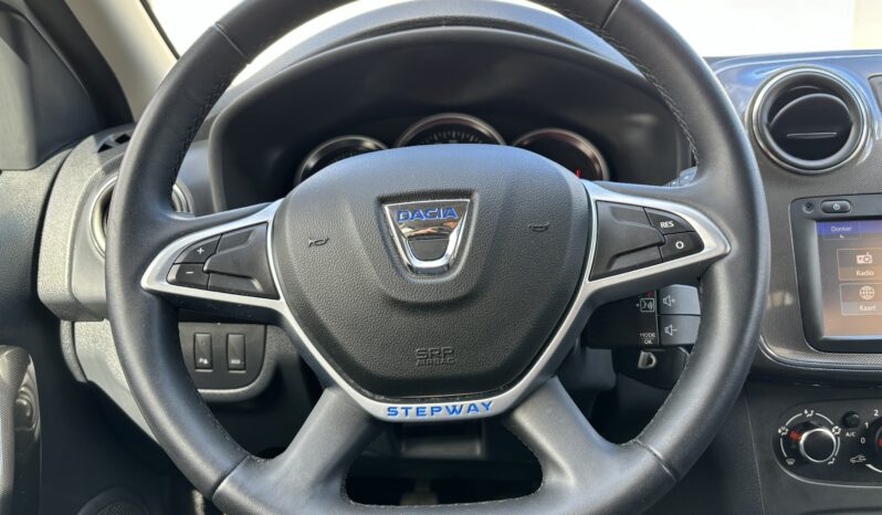 
								Dacia Sandero Stepway full									