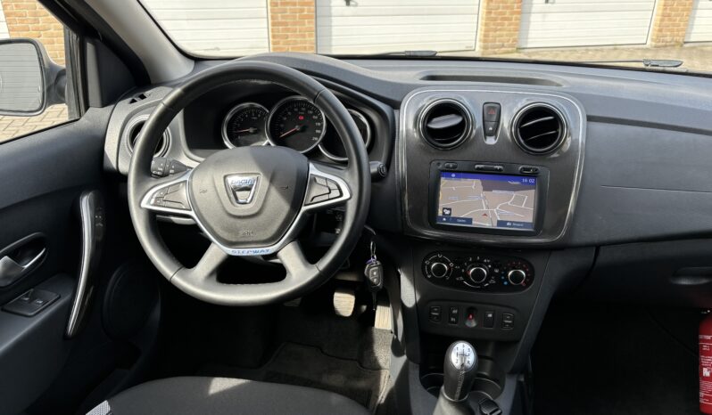 
								Dacia Sandero Stepway full									