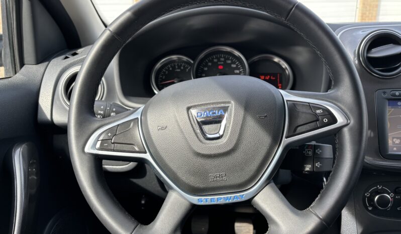 
								Dacia Sandero Stepway full									