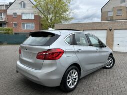 
										BMW 218i Active Tourer full									