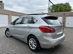 
										BMW 218i Active Tourer full									