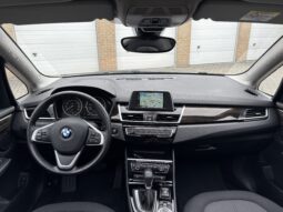 
										BMW 218i Active Tourer full									