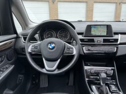 
										BMW 218i Active Tourer full									