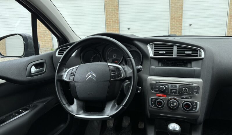 
								Citroen C4 full									