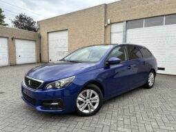 
										Peugeot 308 full									