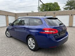 
										Peugeot 308 full									