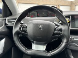 
										Peugeot 308 full									