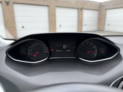 
										Peugeot 308 full									